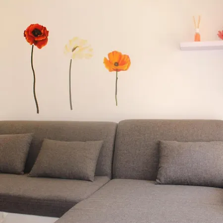 One Bedroom Apt With Wifi Apartment *